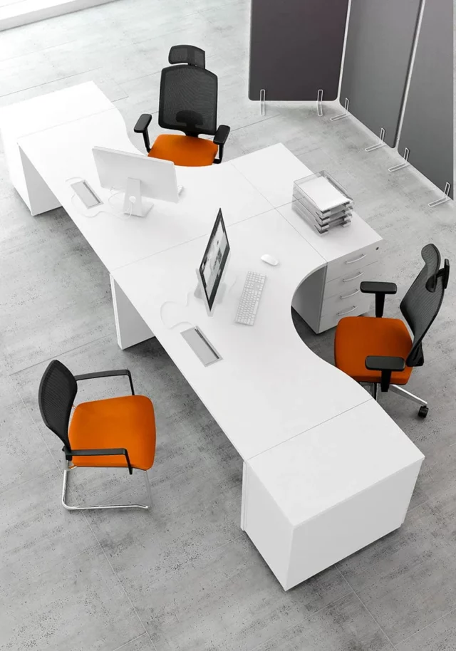Bureau 120 degré, style et tendance mobilier de bureaux grands espaces